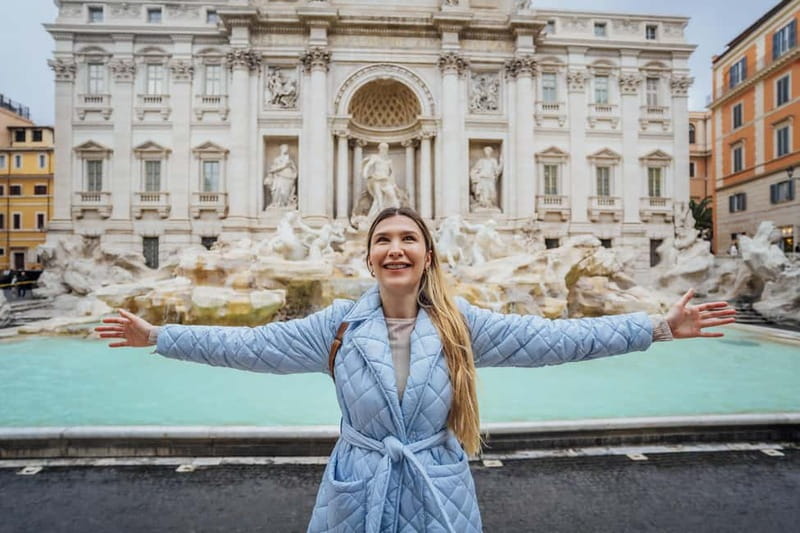 Early morning photoshoot at The Trevi Fountain - Meeting outside Hotel Accademia: how the shoot day starts