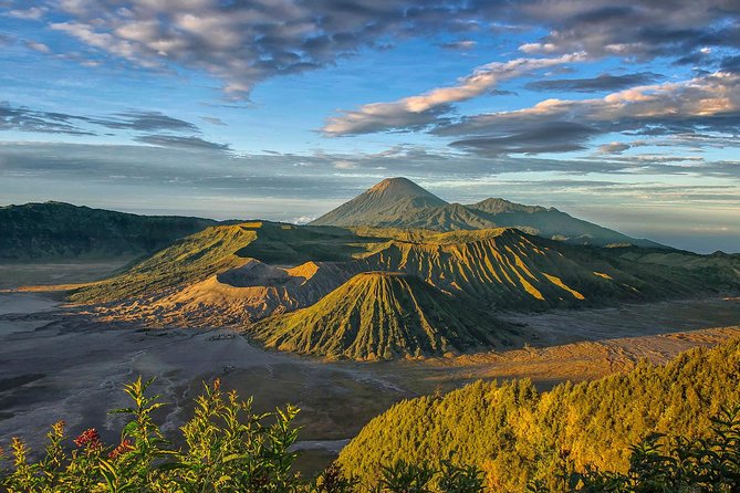 East Java Tours with Bromo Photography, Ijen Blue Fire and Waterfall - Bromo sunrise from 03:00 AM: what to expect and how to be ready