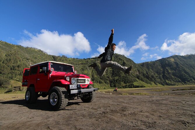East Java Tours with Bromo Photography, Ijen Blue Fire and Waterfall - Ijen crater and blue fire: safety gear plus a real night trek