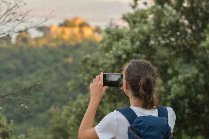 Easy guided eBike tour with photographer at Lake Trasimeno - Where to meet near Passignano sul Trasimeno (and how the tour runs)