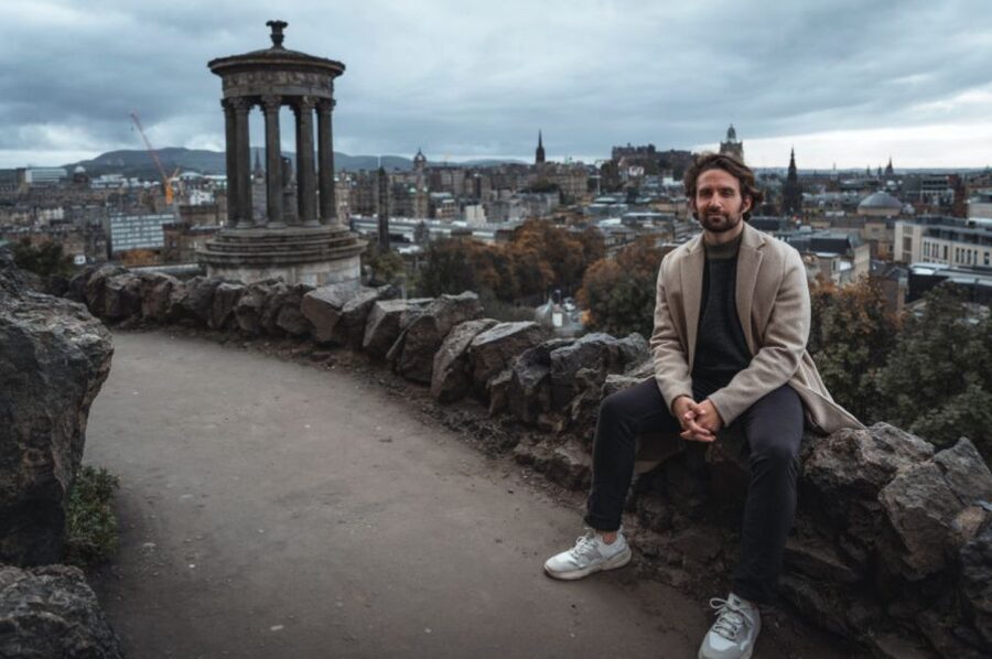 Edinburgh: Photo Shoot with a Private Vacation Photographer - Who this is best for (and when to skip it)