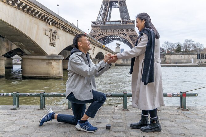 Eiffel and La Seine Photo Shoot - Paris Photographer - Working with Syed-style guidance: how the session stays easy