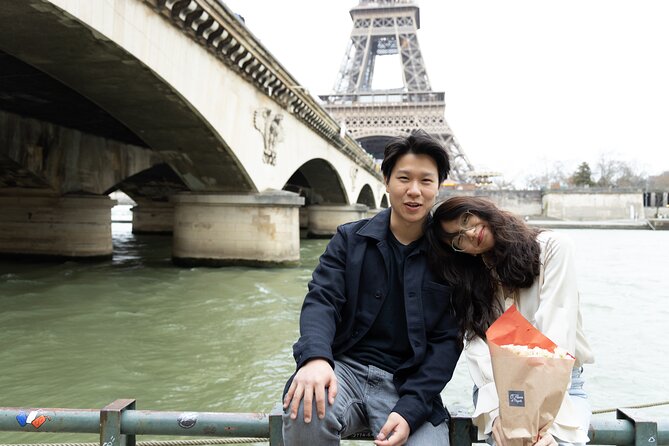 Eiffel and La Seine Photo Shoot - Paris Photographer - Price and value at $40: what you’re really buying