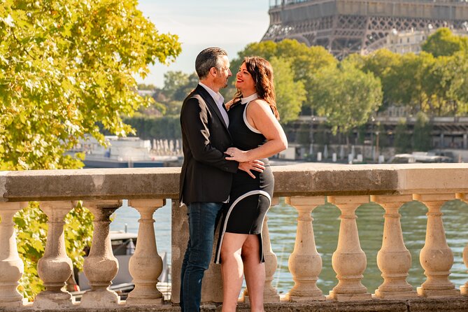 Eiffel Tower Photographer, Professional Photo shoot - Paris - Price and value: is $207 per person fair for this setup?