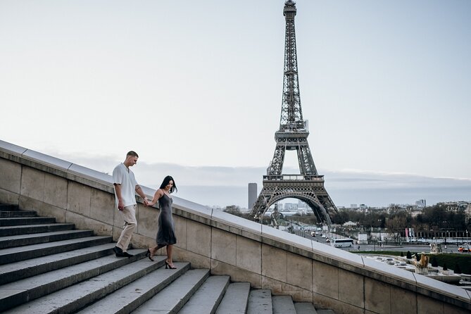Eiffel Tower Private Photoshoot With a Professional Photographer - Quick hits before you book
