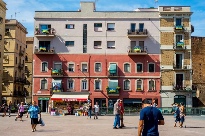 Elevate Your Photography - Barcelona Private Tour & Workshop - La Boqueria Market: Learn Light Control Where It’s Hard