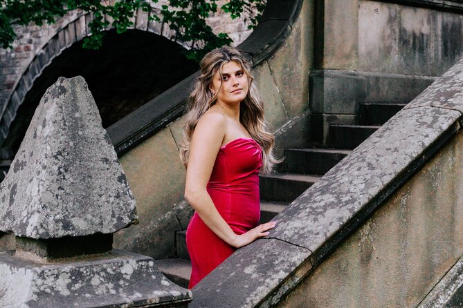 Enchanted Professional Private Photoshoot Tour in Edinburgh - Calton Hill Finish: Golden Hour Views That Actually Look Like Edinburgh
