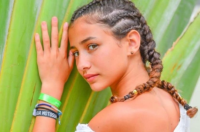 Exclusive photo shoot in Punta Cana - Photographer direction that keeps you from overthinking