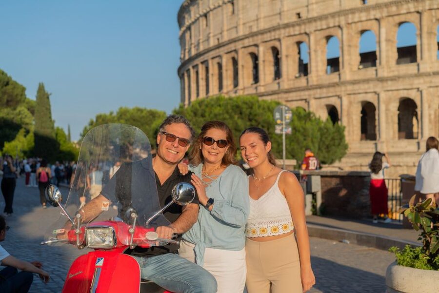 Exclusive Rome Vespa Tour with Professional Photographer - Riding safety and the reality of scooters in Rome