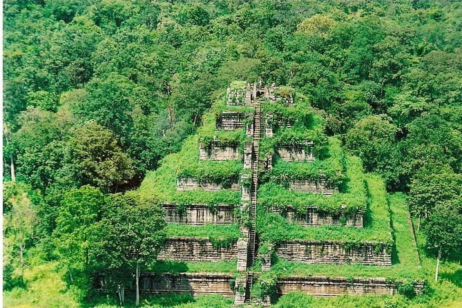 Explore Koh Ker Pyramid Temple With Beng Mealea Photography Tours - Beng Mealea: walking an unrestored temple in the jungle