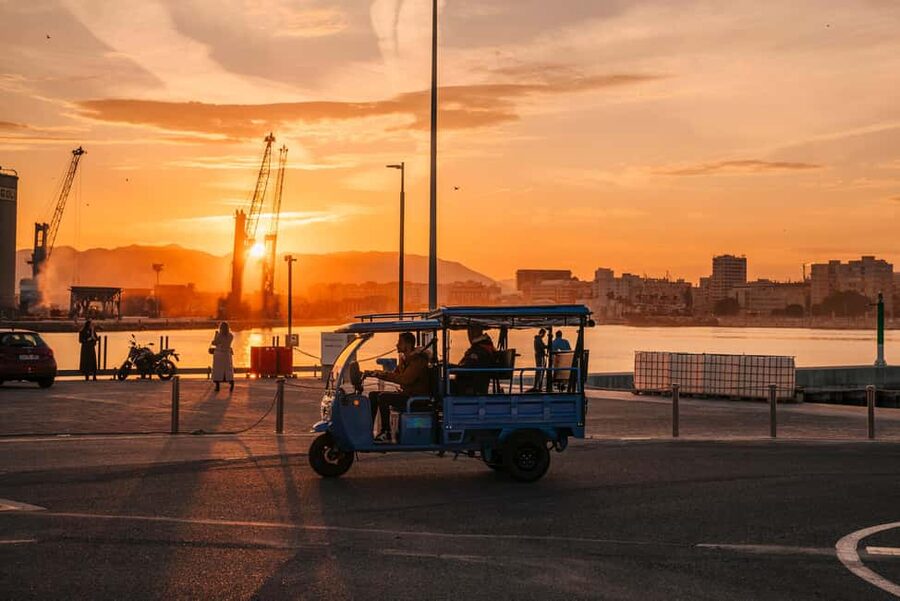 Express Tuk-Tuk Tour in Malaga: Gibralfaro Viewpoint and Photography - Who This Tour Is Best For