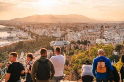 Express tuktuki tour in Malaga: Gibralfaro Viewpoint and Photography - Where you meet: Alegría Flamenco y Gastronomía (and why it’s handy)