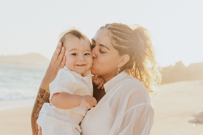 Family photo shoot on beach monuments - Price and value: what $410.98 per group really means