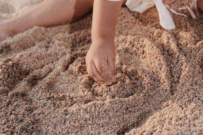 Family photo shoot on beach monuments - Small practical tips before you book
