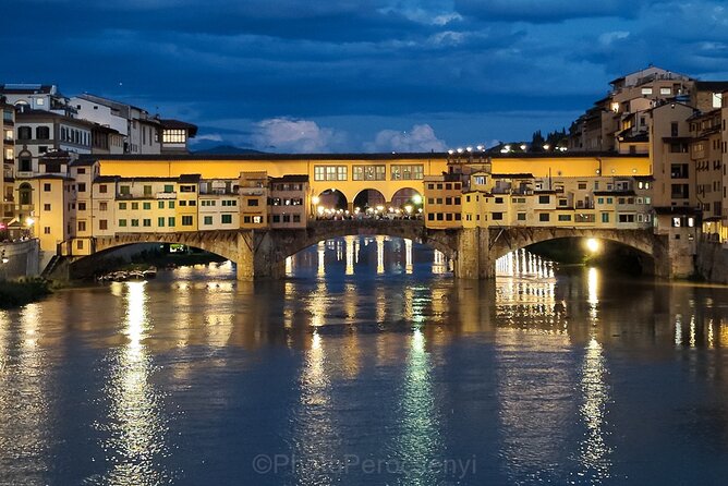 Florence by Night Photo Tour with a Professional Photographer - What this tour does well for beginners and phone shooters
