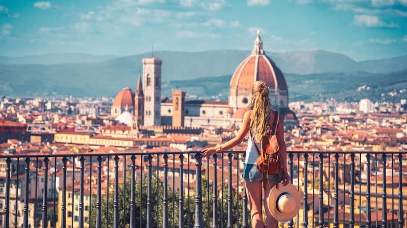 Florence: City Skyline Photoshoot at Piazzale Michelangelo - Package choices: 30 minutes, 60 minutes, or 90 minutes and what that changes