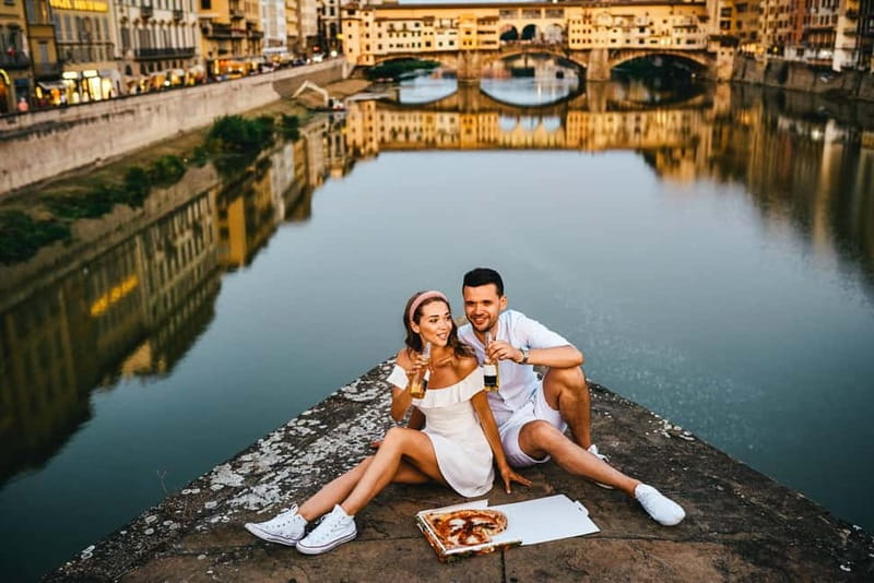 Florence: Classics Photoshoot with Ponte Vecchio Bridge - Who this photoshoot suits best in Florence