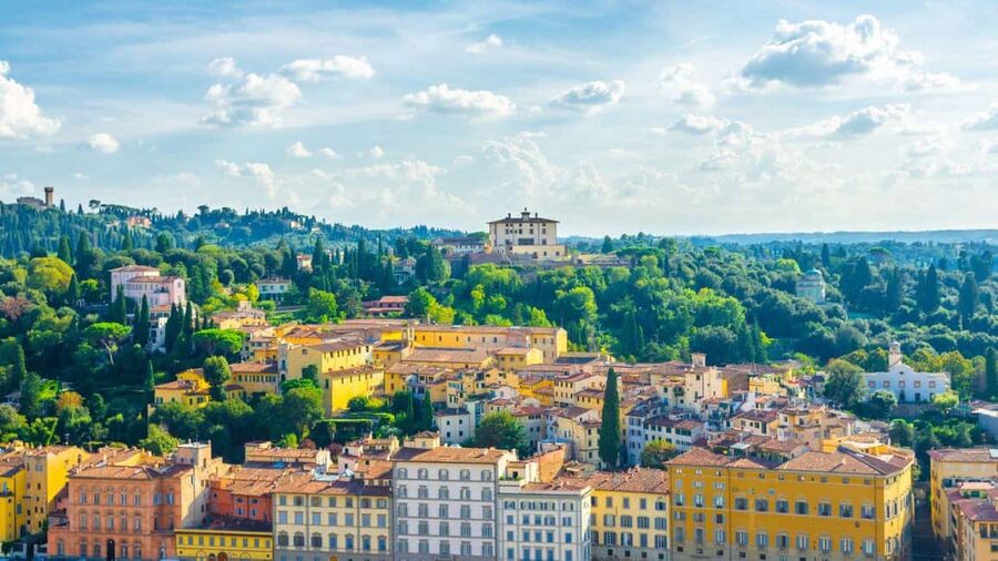 Florence Countryside 2.5h Premium E-Bike Tour + Photo Shoot - Piazza Ognissanti to the hills: the ride starts with an easy win