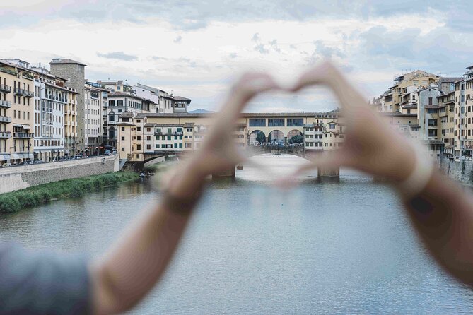 Florence Photoshoot - Piazza del Duomo and Santa Maria del Fiore: big architecture, strict crowds