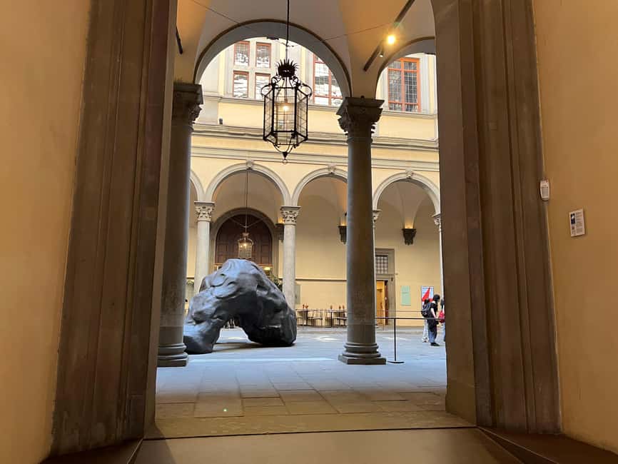 Florence Premium E-Bike Tour + Photo Shoot and Tastings - The Michelangelo View Start: Piazzale Michelangelo to San Niccolò
