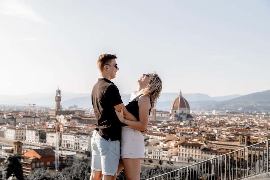 Florence: Private Photoshoot at Piazzale Michelangelo - Price and value: $140 per group up to 8 is a smarter split than it looks