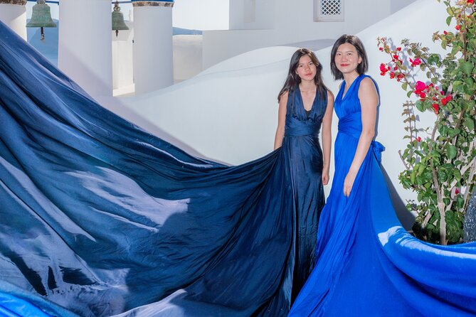 Flying Dress Experience -Private Santorini Photoshoot - Your Photographer (Maria) and the Posing That Actually Works