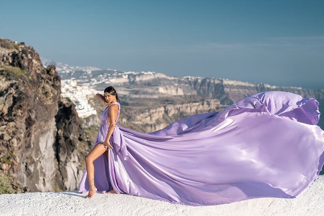 Flying Dress Photo © Photoshoot in Santorini: Express Package - Meeting in Imerovigli: where it starts and how to plan your time