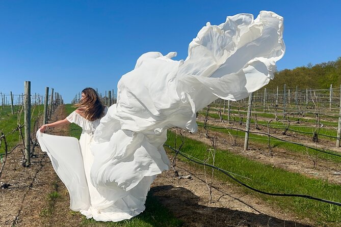 Flying Dress Photo Shoot in Traverse City - Getting Ready at 101 W Grandview Pkwy: Meet, Dress, and Pose
