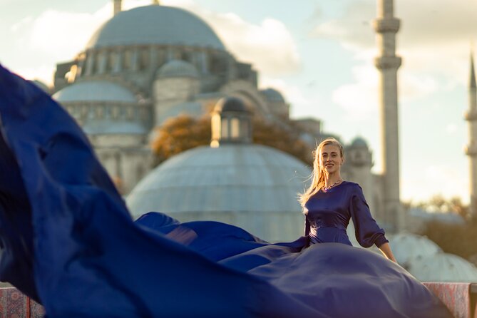 Flying Dress Photography on an Iconic Rooftop in Istanbul - The photo delivery setup: 400+ on the same day, then retouching
