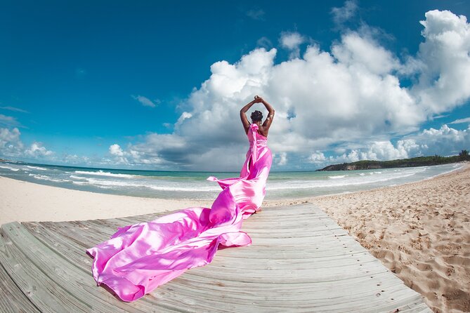 Flying Dress Photoshoot (2 Dresses) – Punta Cana – Photographer - The flying dress session: what happens on the sand
