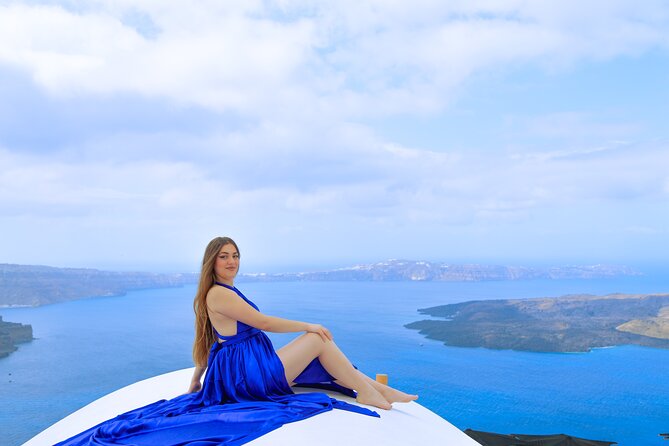 Flying Dress Photoshoot Experience in Santorini with pick up - When You Get Your Photos: Same Day Proofs and 30 Edited Favorites