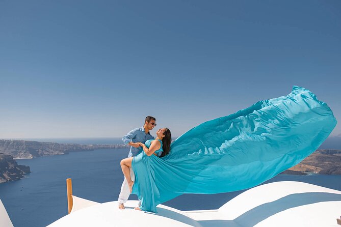Flying Dress Photoshoot in Santorini - Timing, Crowds, and Weather: Getting Your Shot