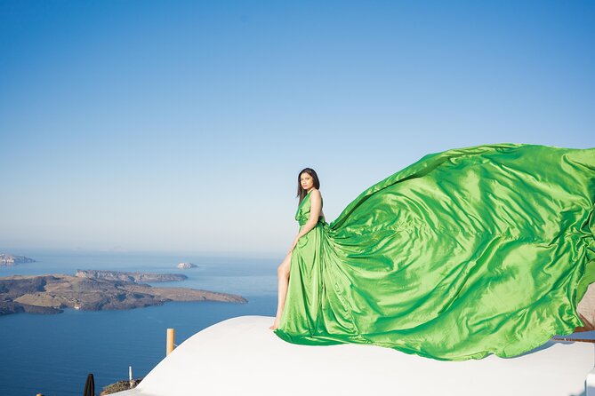 Flying Dress Photoshoot Tour in Santorini & Pick up - Key Things You’ll Notice on This Flying Dress Photoshoot