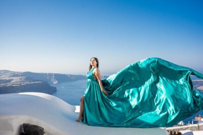 Flying Dress Photoshoot Tour in Santorini & Pick up - The One-Hour Photo Session: 250 Photos, Real Direction, Tight Timing