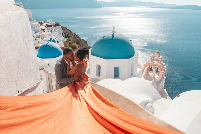 Flying Dress Santorini Photoshoot - Editing and delivery: what “50 edited photos” really means