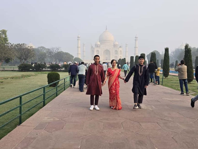 From Agra: Taj Mahal Guided Tour With Professional Photos - Taj Mahal photos that feel planned, not random