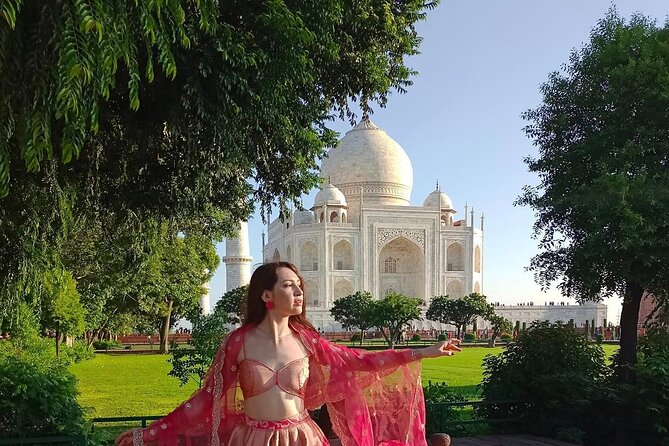 From Delhi: Private Taj Mahal Photoshoot in Indian Ethnic Attire - Price and value: is $84 per person fair for what you’re getting?