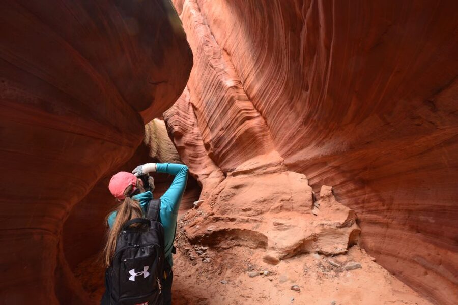 From Kanab: 3-Hour Peek-a-Boo Slot Canyon Hiking/Photo Tour - Inside Peek-a-Boo: a moderate hike built for real photo stops