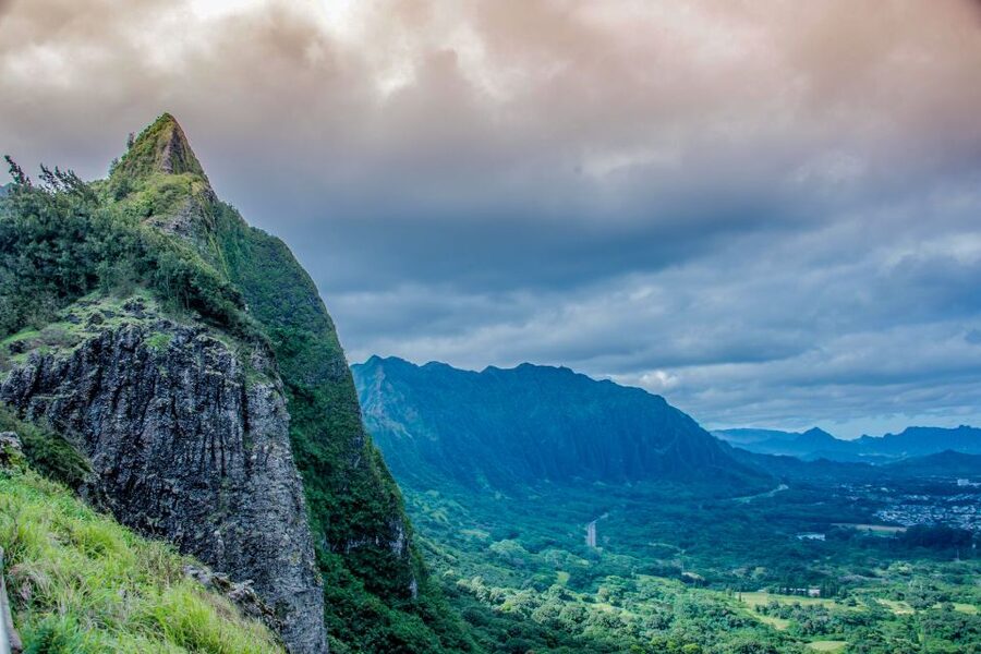 From Waikiki: Best of Oahu Photo Tour with Pickup - Waimānalo Bay and Ko’olau Mountains views: slow down for the postcard angle