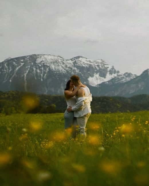 Füssen & Schwangau: Private Photoshoot Couples, Solo & Group - Couples, solo travelers, and small groups: who it’s best for