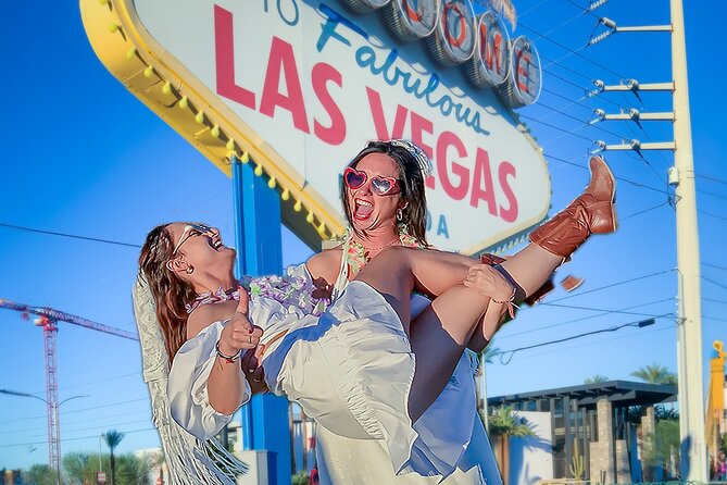 Get Married: Elvis Wedding + Las Vegas Sign + Photography - The Elvis officiant experience: humor, sincerity, and staying in character