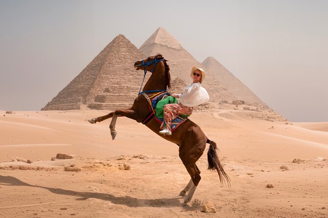 Giza Pyramids Photoshoot with Jumping Horse, Camel and Sphinx - Price and what you’re actually getting for $100