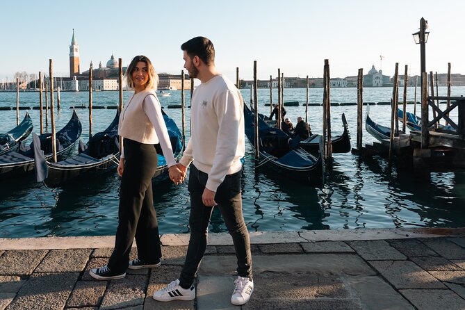 Glam photoshoot in hidden Venice! (up to 4) - How the Timing (30–40 Minutes) Changes Your Whole Day