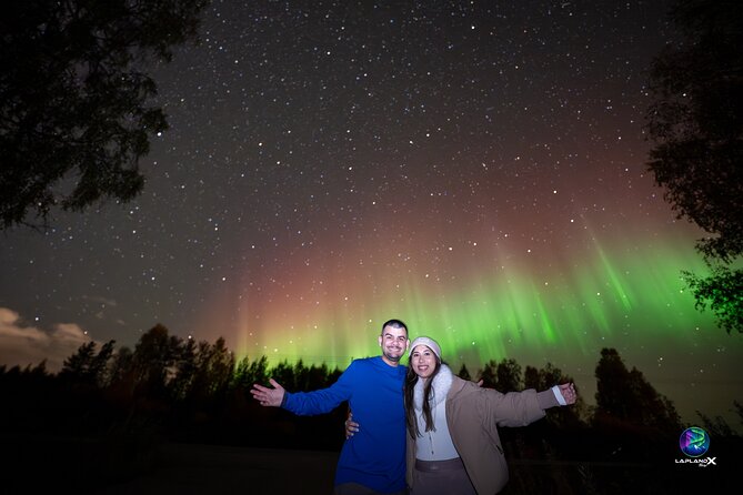 Go on a Northern Lights Photography Tour - Small Group by minivan - Staying warm in real subzero conditions