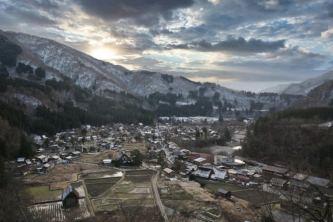 Gokayama and Shirakawago/Photoshoot by professional photographer - Who This Tour Fits Best (and Who Might Prefer Something Else)