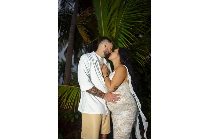 Golden Hour Beach Photo Shoot in San Juan - Delivery timeline: contact sheet first, then final edits