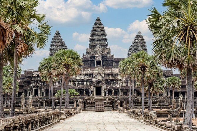 Golden Hours: Angkor wat sunrise photography tour with a pro! - Key things to know before you go