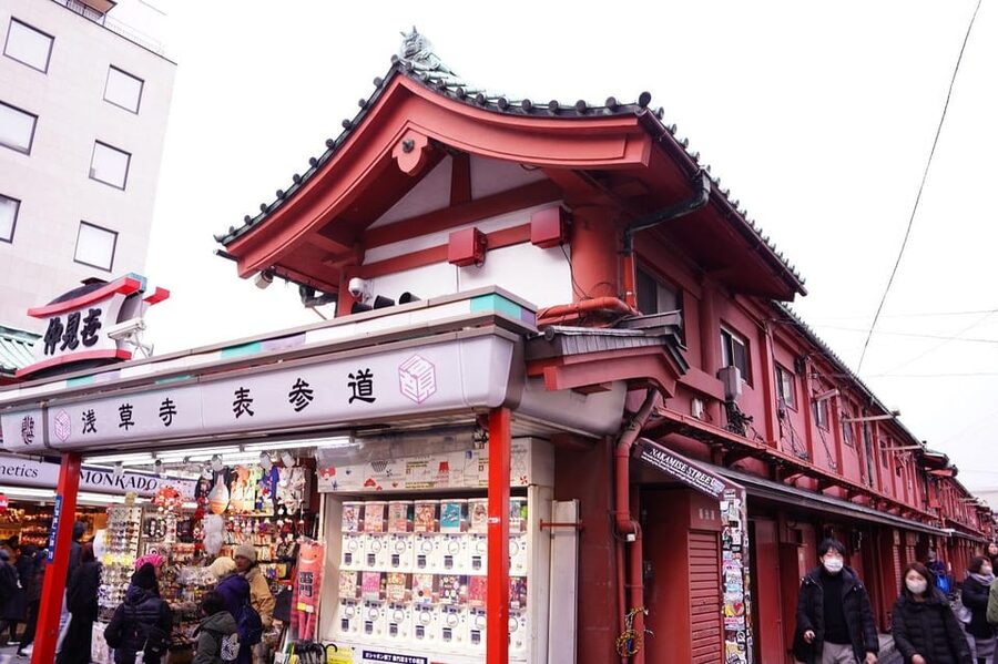 Guided Tour of Walking and Photography in Asakusa in kimono - Price and value: is $116 a fair deal for a kimono photo guide?