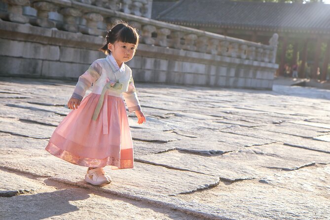 Gyeongbokgung palace family/group private photoshoot - Hanbok Rental Cost and How to Think About Value