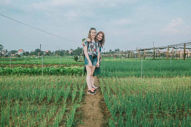 Half-day Hoi An Sunrise Or Sunset Photo Tour - Sunset option: Tra Que Village farming work with golden light